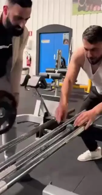 Драматичная тренировка в спортзале