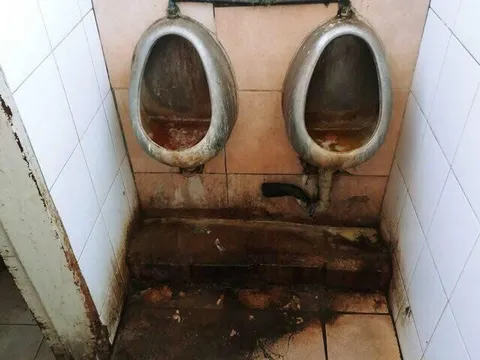 Самый ужасный туалет