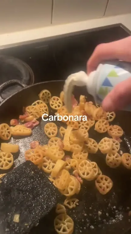 Carbonara Gets a Creamy Finish