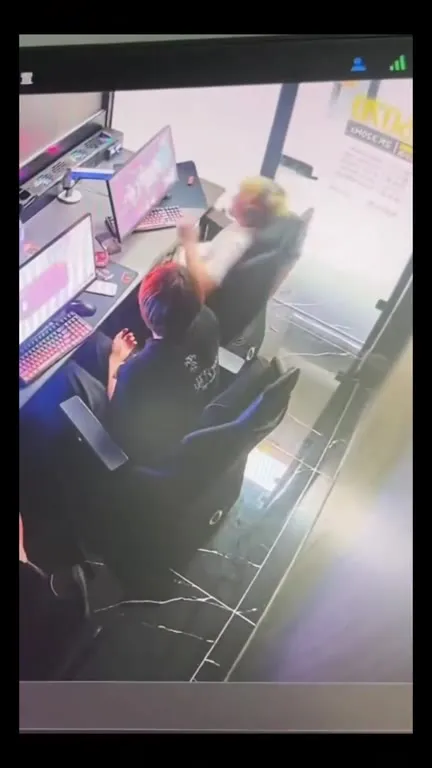 Кресло уезжает во время игры