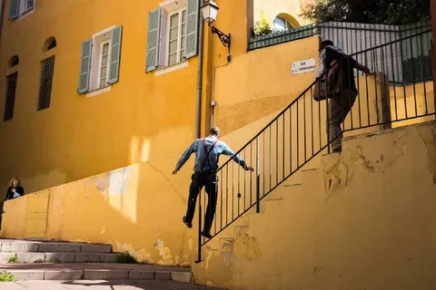 Sauter par-dessus la rambarde