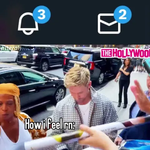 Ryan Gosling Signs Everything