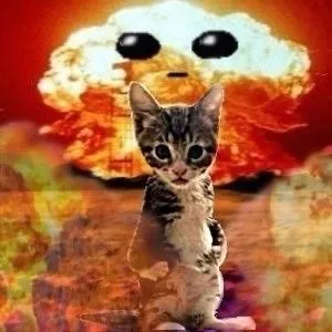 Котёнок на фоне ядерного взрыва