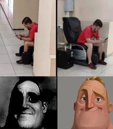 Сидит на чемоданах и ждёт
