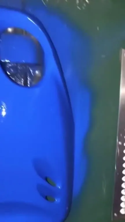 Синий жук под Blue