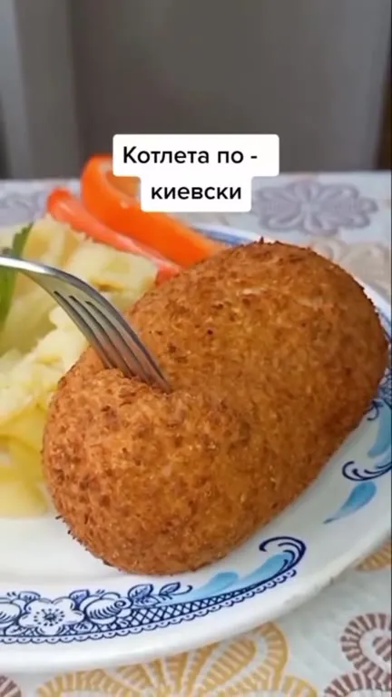 Котлета исчезает в холодильнике