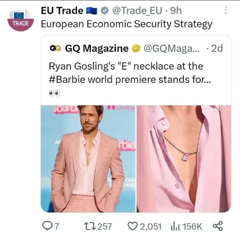 Ryan Gosling's E Necklace