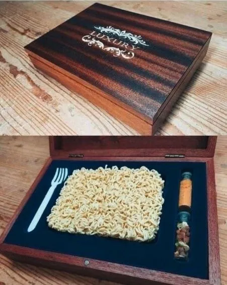 Luxury instant noodles gift box