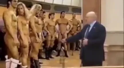 Лукашенко представляет голых мужчин