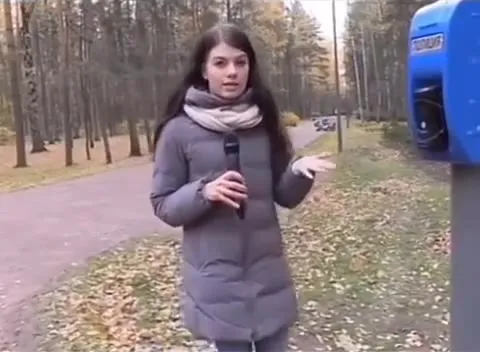 Девушка нашла кнопку полиции