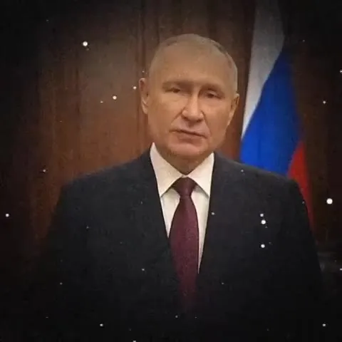 Путин исчезает в темноте
