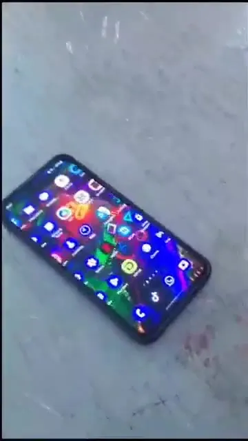 Телефон с безумной машиной