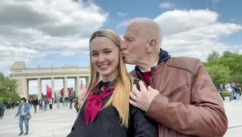 Поцелуй спустя годы