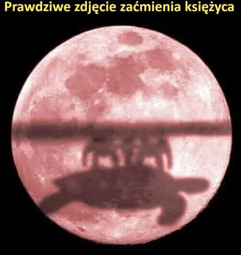Prawdziwe zdjęcie zaćmienia księżyca