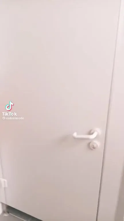 Неожиданная находка в туалете