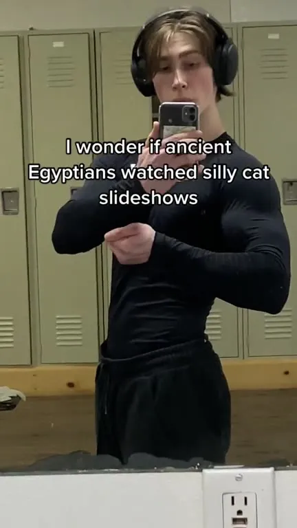 Ancient Egyptians Watching Cat Slideshows