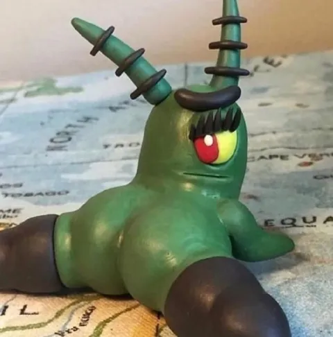Странное зелёное существо