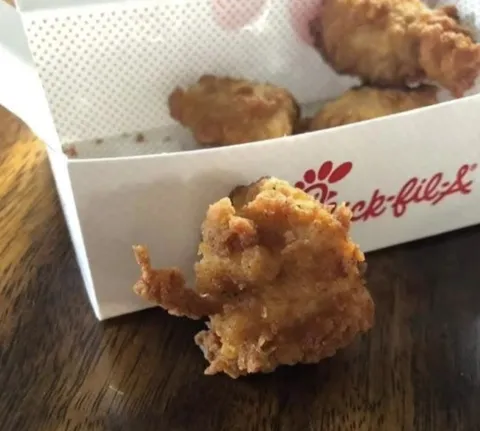 Куриный наггетс с сюрпризом