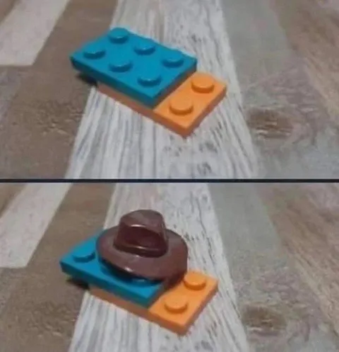 Шляпа на кирпичиках LEGO
