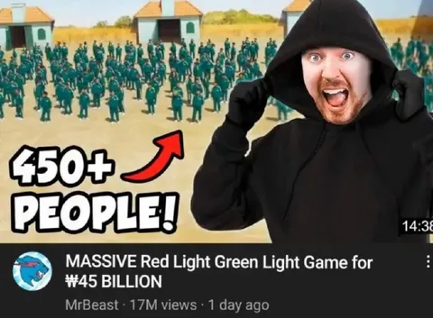 450+ People Red Light Green Light