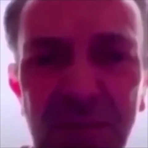 Безумный крупный план под музыку