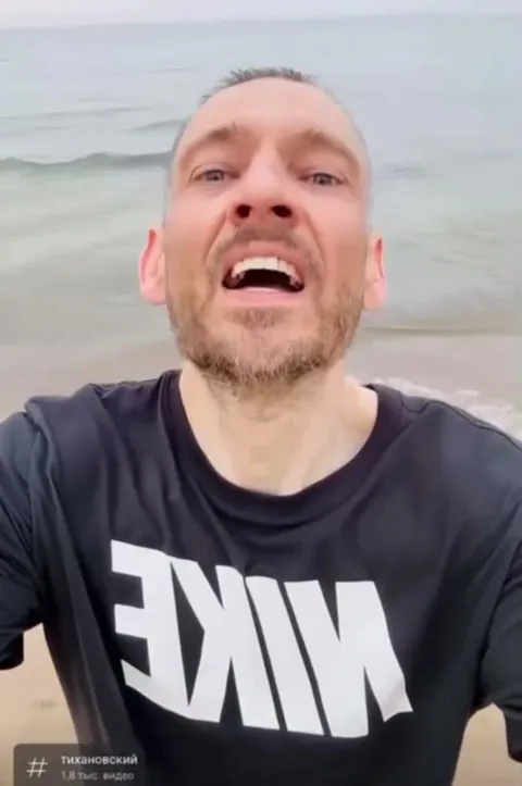 Перед первым стримом у моря