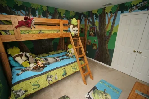 Shrek-Themed Bedroom