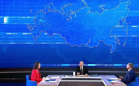 Путин объясняет с серьезным лицом
