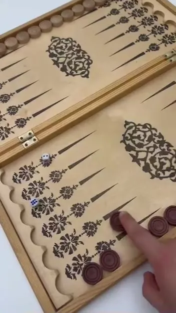 Пранк с доской для нард