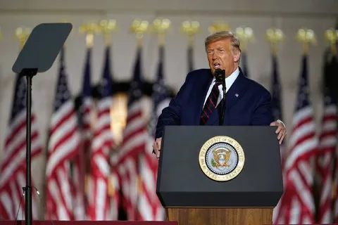 Трамп выбирает помыться