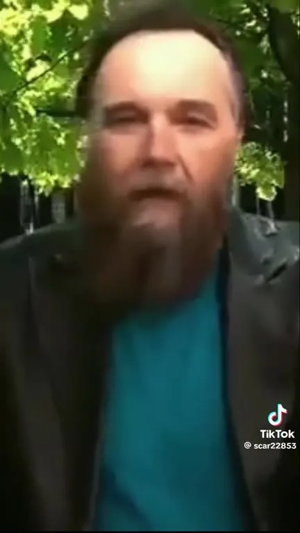 Если боишься — посмотри на Дугина