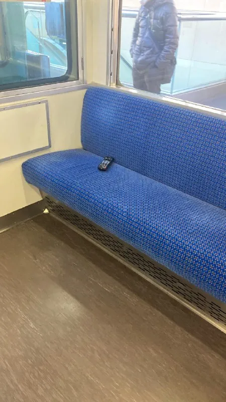 Пульт в вагоне метро