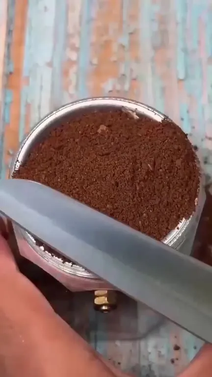 Рыбный кофе в гейзерной кофеварке