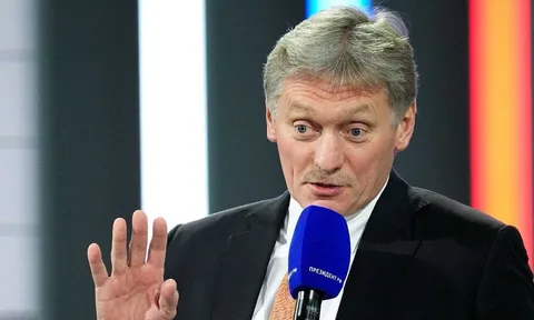 Песков делает вид, что удивлён