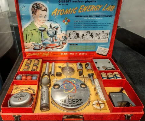 Vintage Atomic Energy Lab Kit