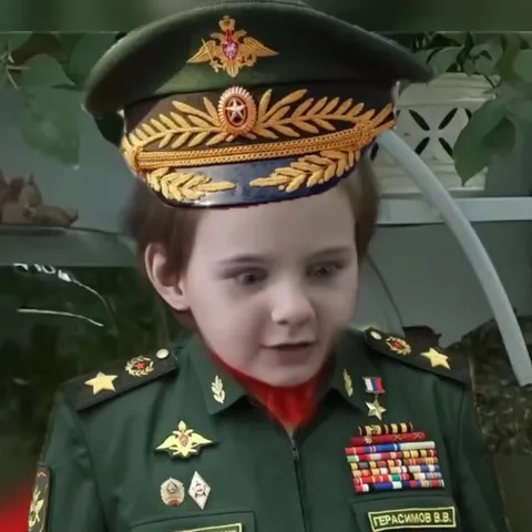 Маленький генерал сначала удивился