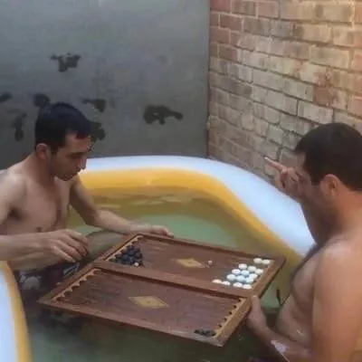 Морской бой в бассейне