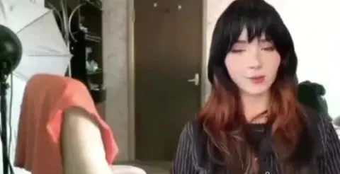 Показываю лицо мужа