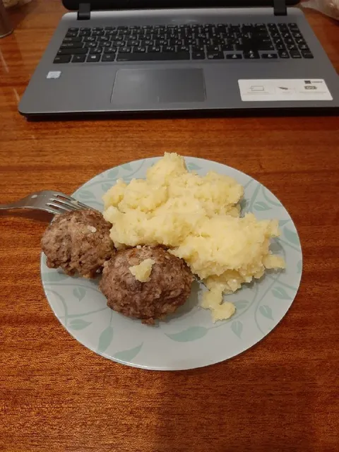 Котлеты с картофельным пюре