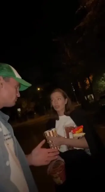 Девушка с запасом еды сбежала