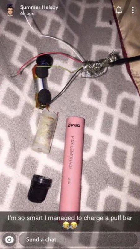 Charging a Puff Bar