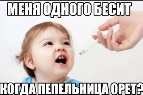 Ребёнок ждёт пельмени