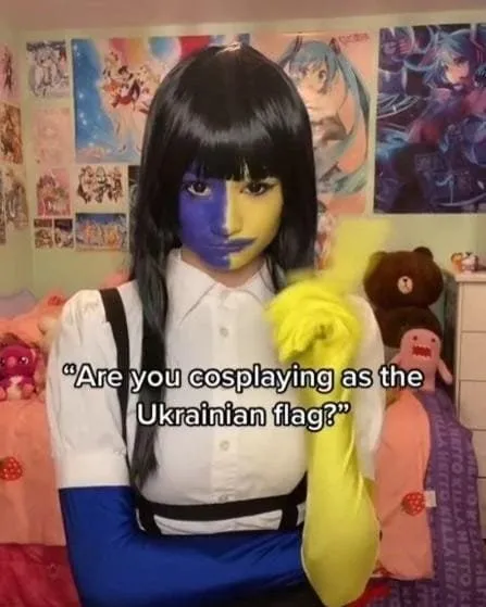 Cosplaying as the Ukrainian Flag