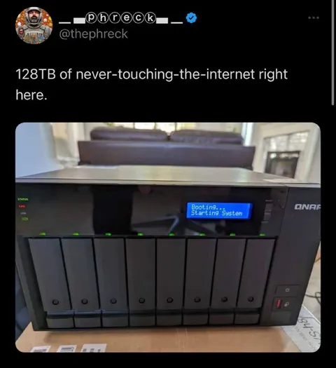 128TB Offline Storage Server