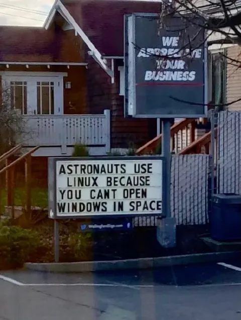 Astronauts Use Linux in Space
