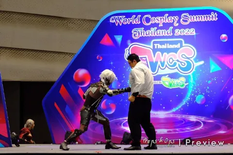 Cosplayer Punches Office Worker