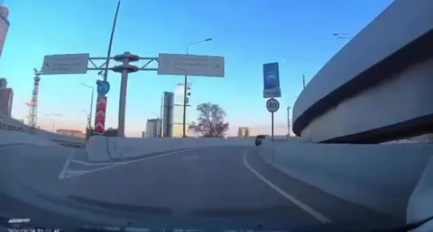 Свернул на платку в Москве