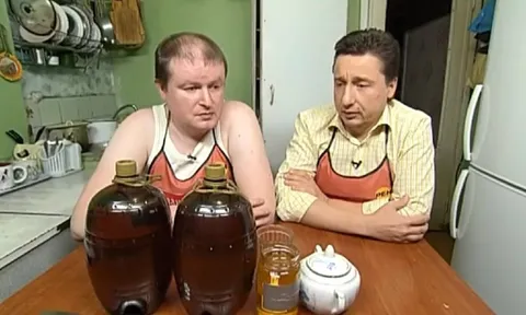 Холостяцкая кухня с самогоном