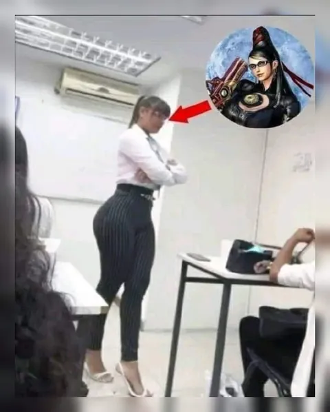 Женщина похожа на Байонетту