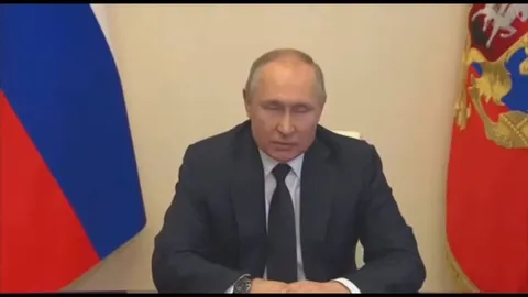 Путин слушает Nothing Without Love